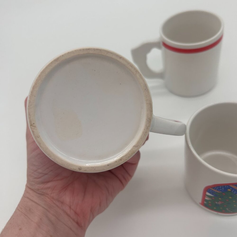 Lot Of 3 Vintage Kitschy Christmas‎ Mugs MCM Shaped Handle - Picture 8 of 9